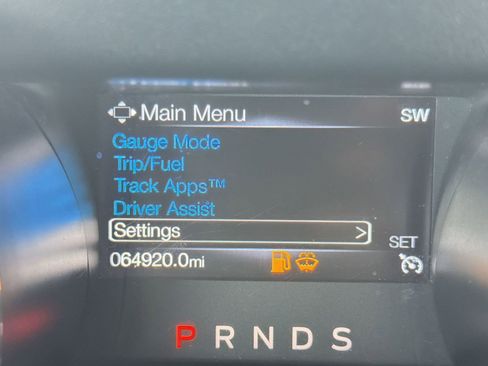 Used 2018 Ford Mustang Coupe image 23