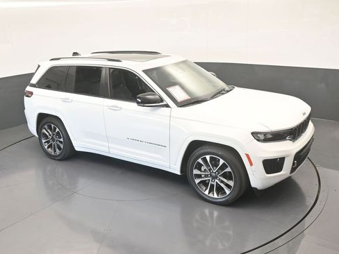 Used 2024 Jeep Grand Cherokee Overland w/ Adv Protech Group III image 62