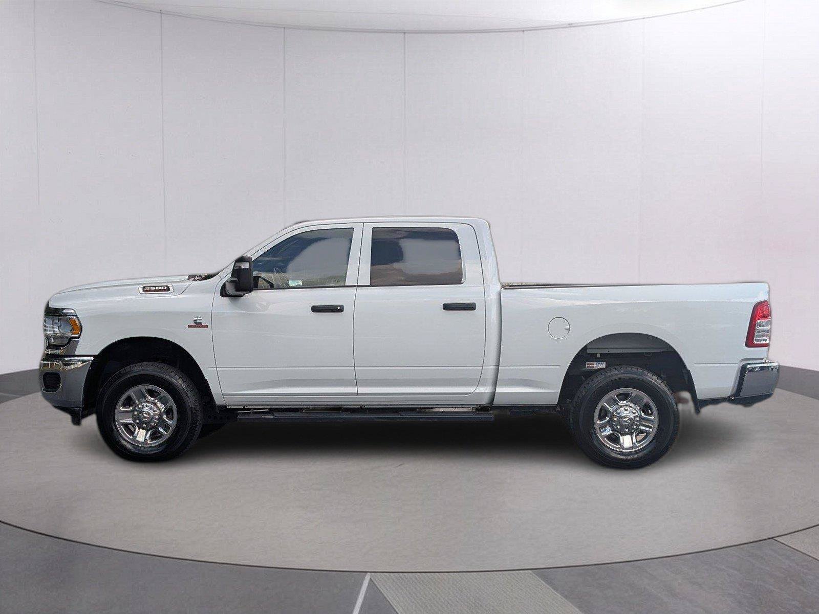 Used 2024 RAM 2500 Tradesman w/ Chrome Appearance Group AWD/4WD image 2