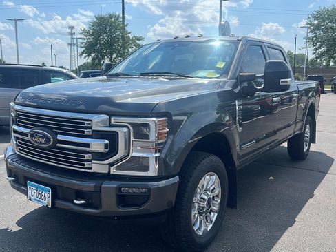 Used 2020 Ford F350 Limited AWD/4WD image 9