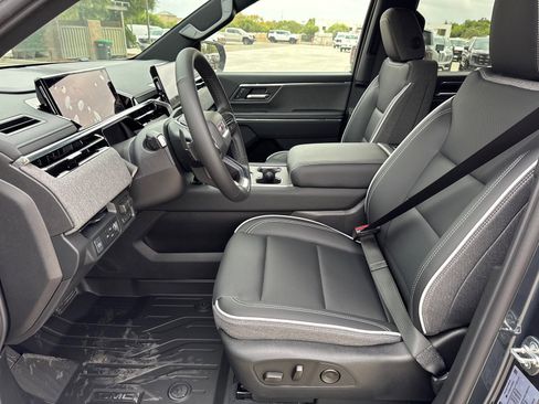 New 2026 GMC Sierra EV Elevation image 26