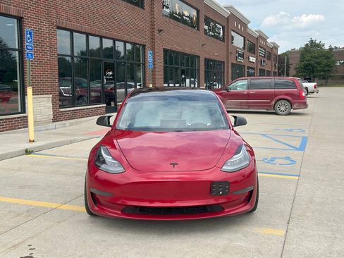 Used 2021 Tesla Model 3 Performance image 3