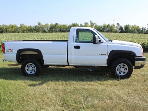 Used 2007 Chevrolet Silverado 3500 W/T w/ Skid Plate Package image 11