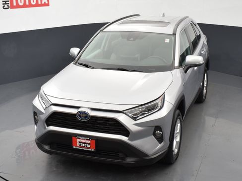 Used 2021 Toyota RAV4 XLE w/ Convenience Package AWD/4WD image 24