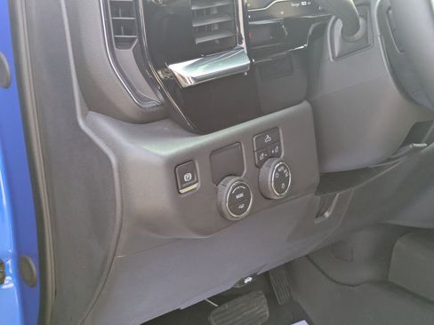 Certified 2025 Chevrolet Silverado 1500 LT image 10