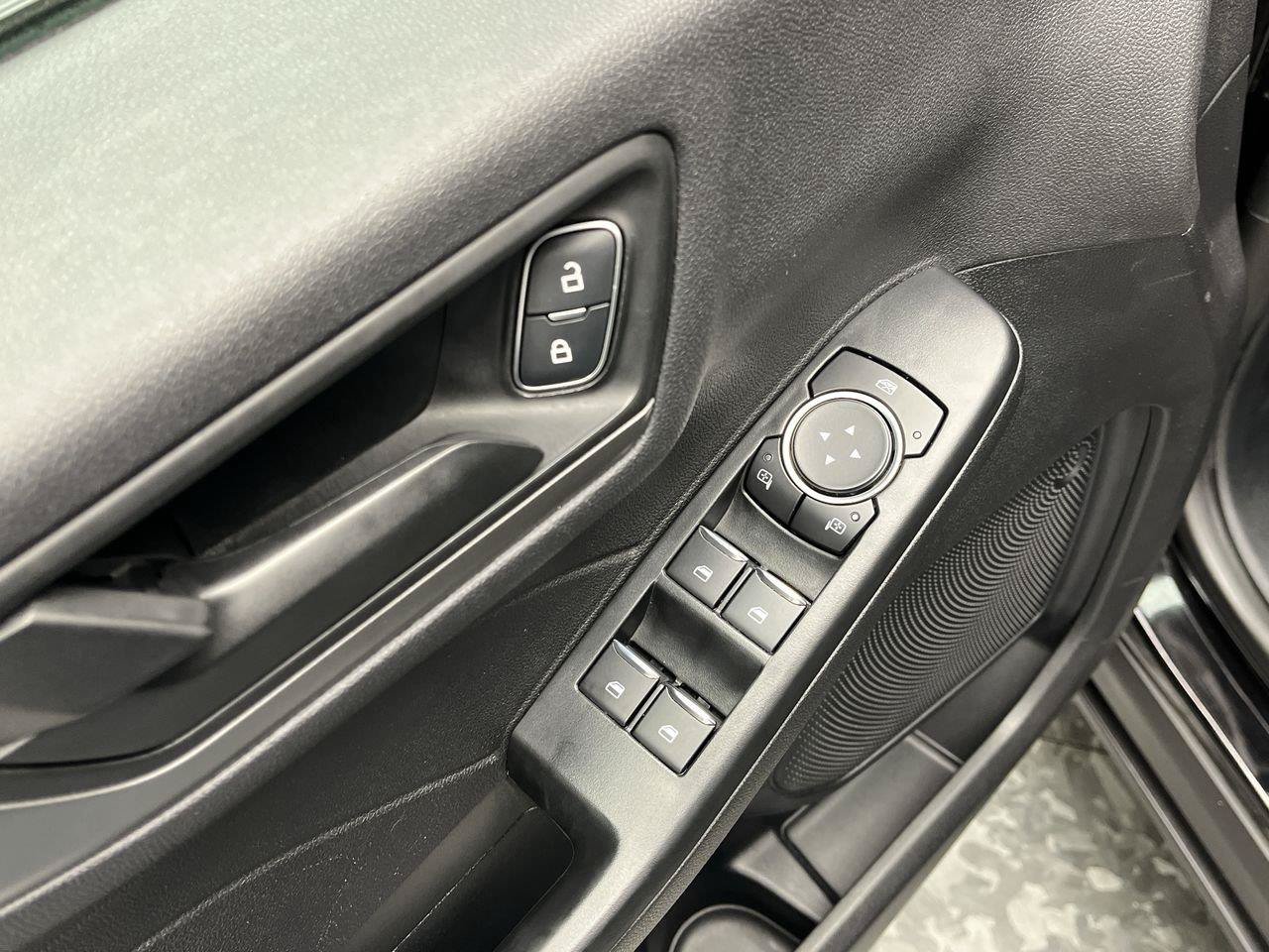 Used 2025 Ford Escape Active AWD/4WD image 8