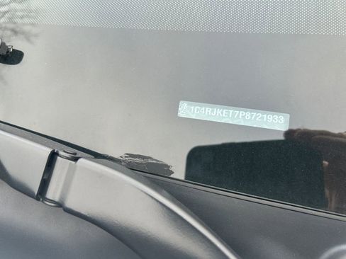 Certified 2023 Jeep Grand Cherokee L Summit image 32