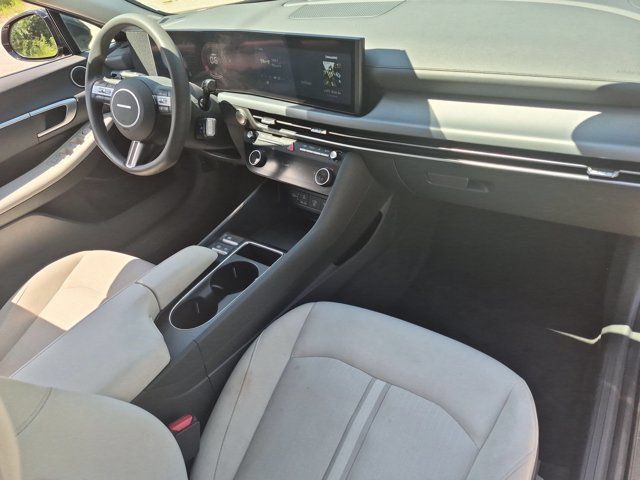 Used 2025 Hyundai Sonata SEL FWD image 31