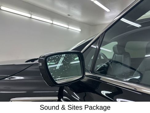 Used 2024 Buick Enclave Essence w/ Experience Buick Package image 17