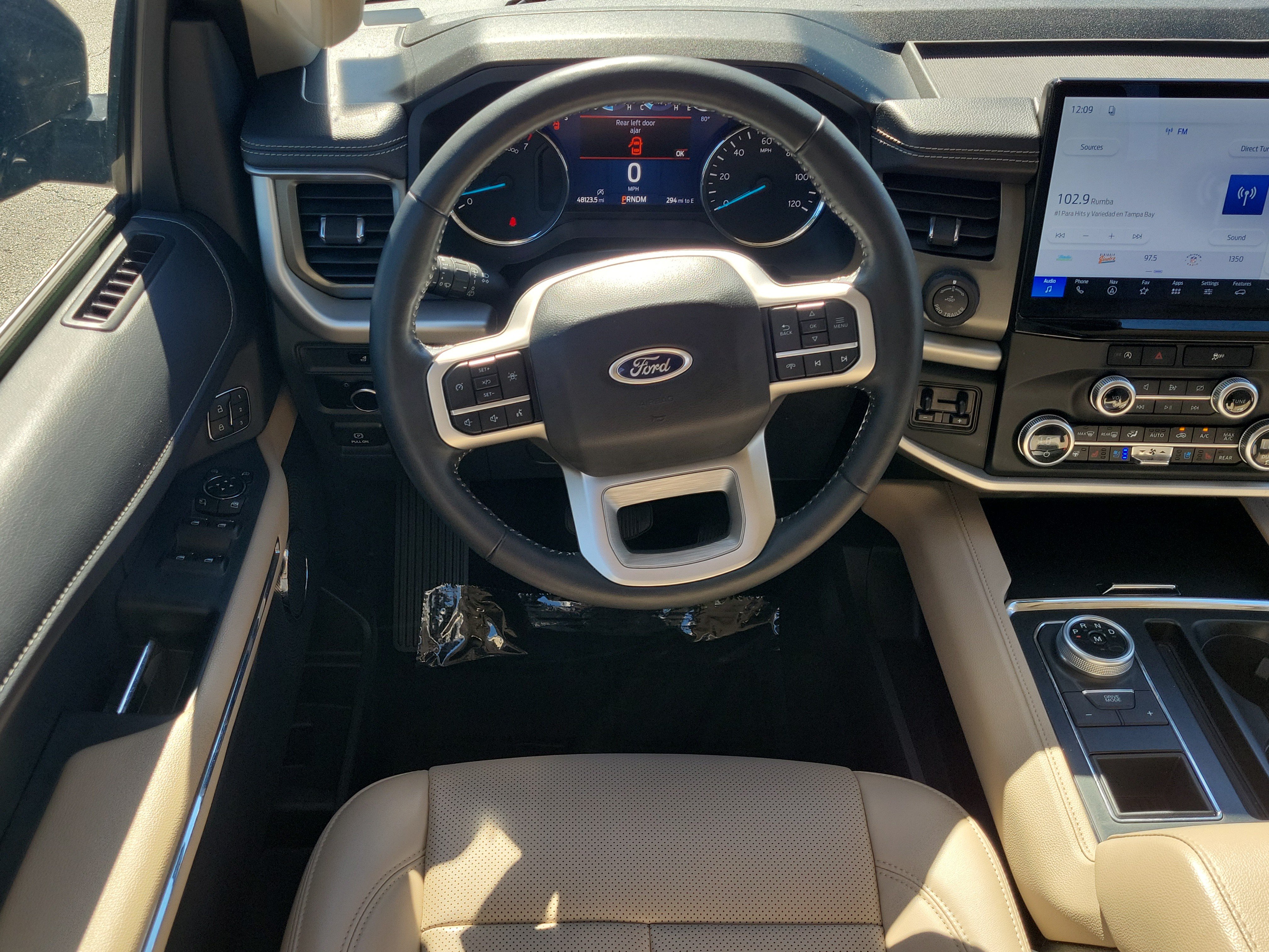 Certified 2024 Ford Expedition XLT RWD image 17