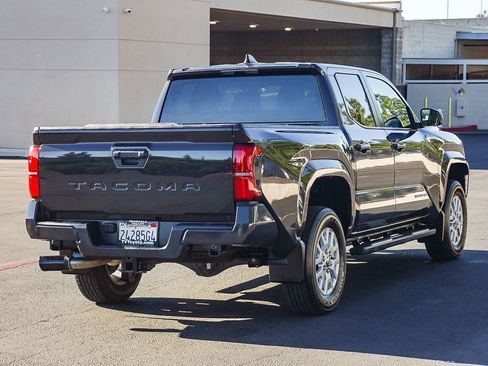 Certified 2025 Toyota Tacoma SR5 image 7