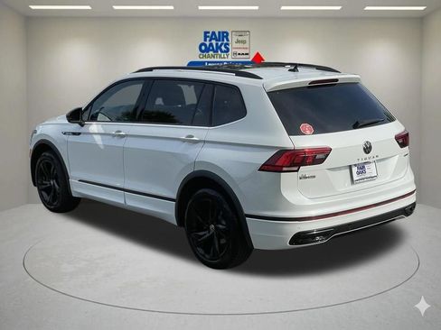 Used 2024 Volkswagen Tiguan SE R-Line AWD/4WD image 8