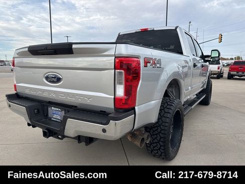 Used 2017 Ford F250 XLT w/ XLT Value Package image 21