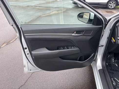 Used 2018 Hyundai Elantra Value Edition image 11