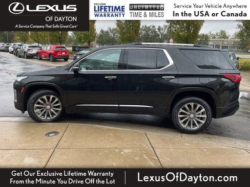 Used 2023 Chevrolet Traverse Premier image 7