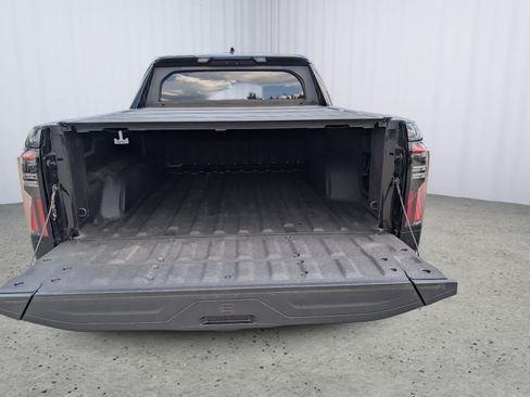 Certified 2025 GMC Sierra EV Denali AWD/4WD image 11