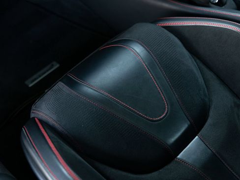 Used 2021 McLaren 720S Performance RWD image 29