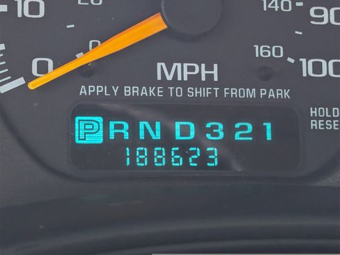 Used 2000 Chevrolet Silverado 1500 Base w/ Exterior Appearance Pkg image 5