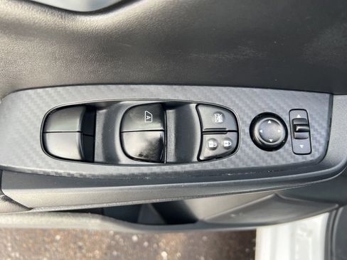 Certified 2024 Nissan Sentra SV image 47