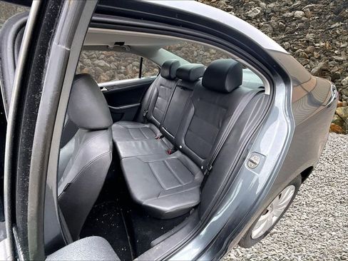 Used 2012 Volkswagen Jetta SE image 19