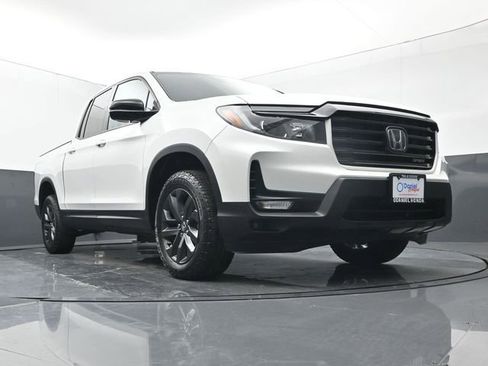 Used 2023 Honda Ridgeline Sport image 13