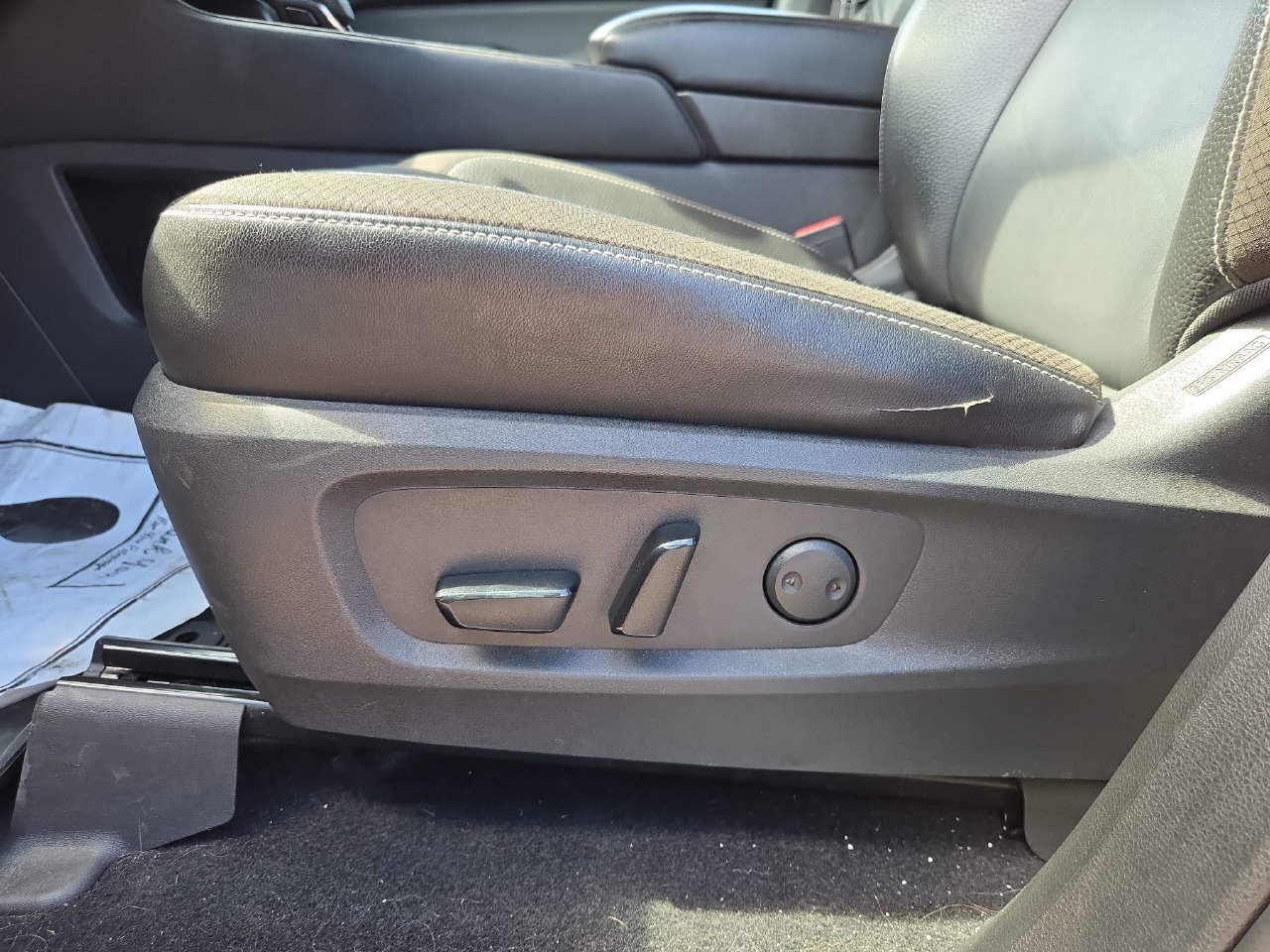 Used 2022 Nissan Pathfinder SL w/ SL Premium Package FWD image 20