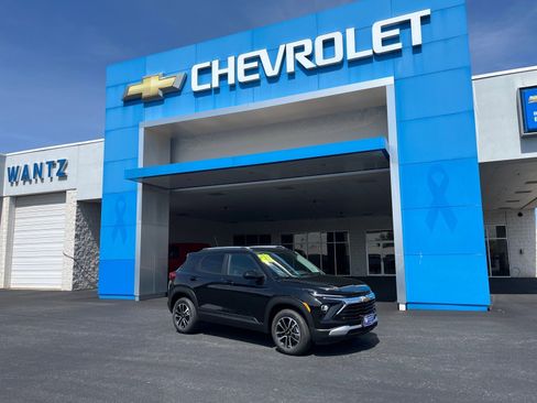 New 2026 Chevrolet TrailBlazer LT w/ Convenience Package AWD/4WD image 1