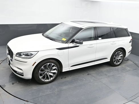 Used 2021 Lincoln Aviator Grand Touring w/ Equipment Group 302A image 44