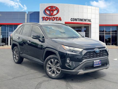 Used 2022 Toyota RAV4 Limited AWD/4WD image 2