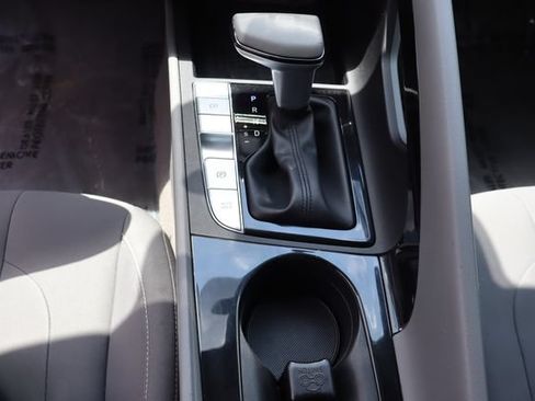 Used 2022 Hyundai Elantra SEL w/ Convenience Package FWD image 33