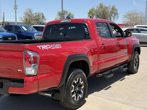 Used 2022 Toyota Tacoma TRD Off-Road w/ TRD Premium Off Road Package AWD/4WD image 7