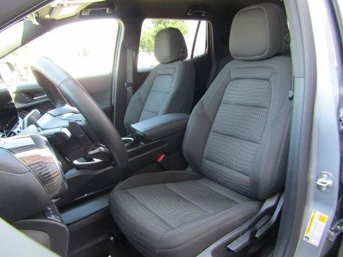 Used 2026 Chevrolet Equinox LT AWD/4WD image 19
