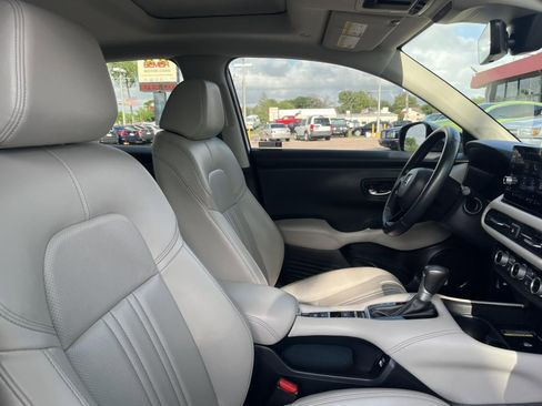 Used 2023 Honda HR-V EX-L image 36