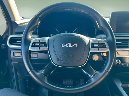 Used 2022 Kia Telluride LX AWD/4WD image 12