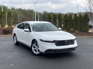 Certified 2025 Honda Accord LX video 2