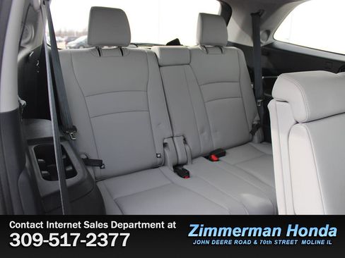 Certified 2020 Honda Pilot Touring image 8