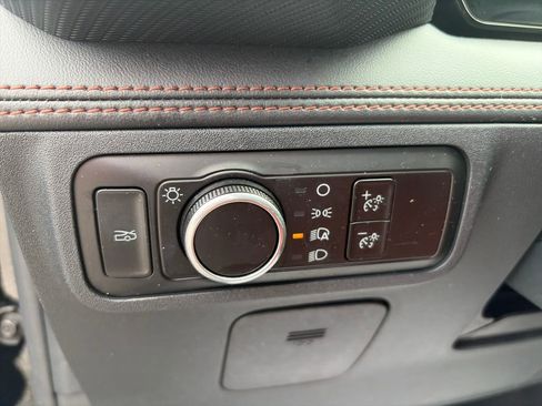 Used 2025 Ford Mustang GT Premium image 25