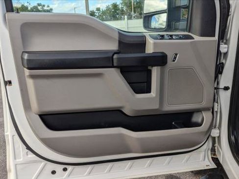 Used 2020 Ford F250 XL w/ Power Equipment Group image 12