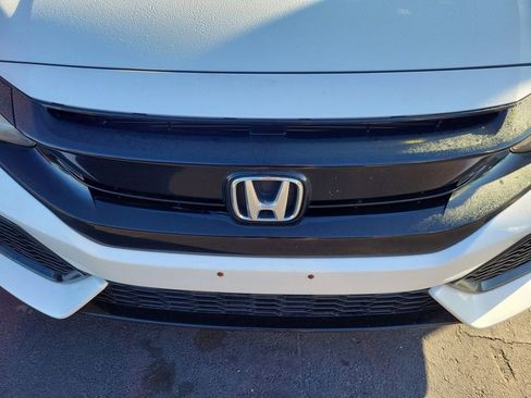 Used 2017 Honda Civic Sport image 7
