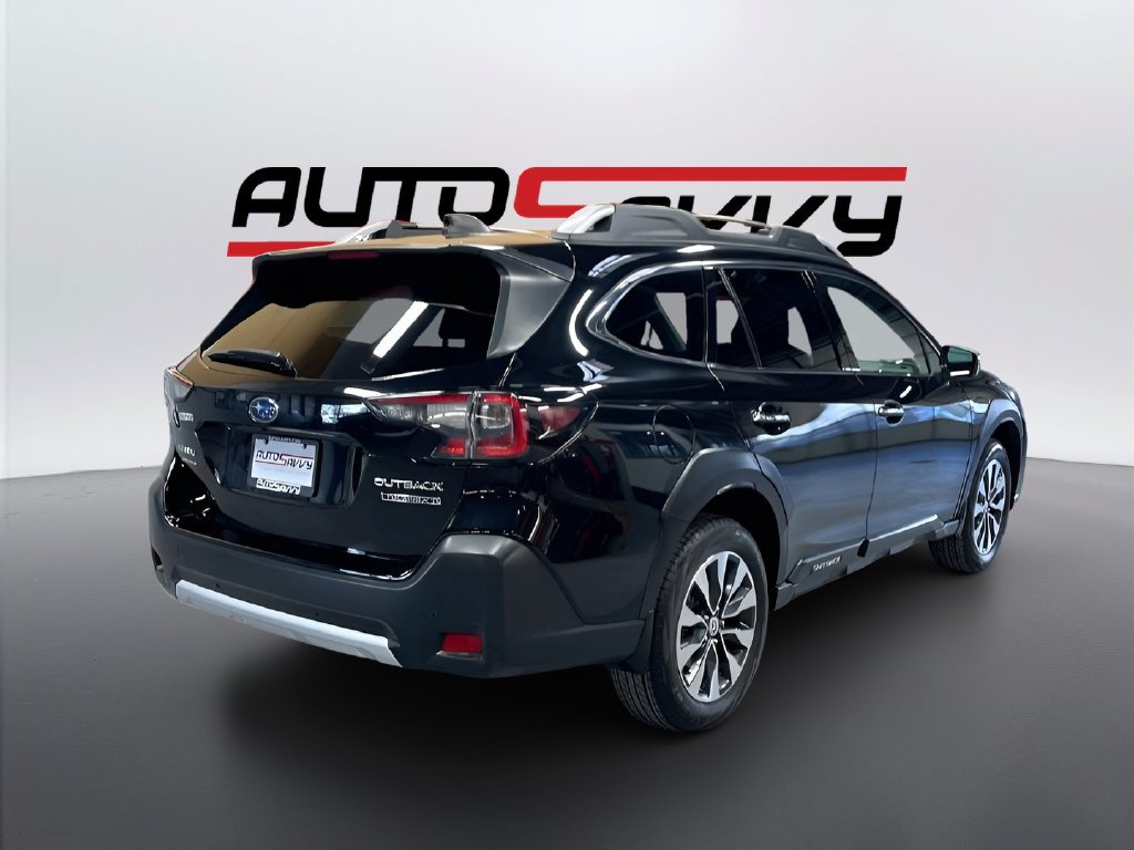 Used 2024 Subaru Outback Touring XT AWD/4WD image 7