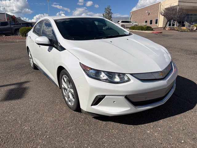 Used 2017 Chevrolet Volt Premier w/ Driver Confidence II Package FWD image 3
