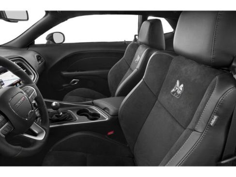 Certified 2018 Dodge Challenger R/T Scat Pack w/ Leather Interior Group RWD image 9