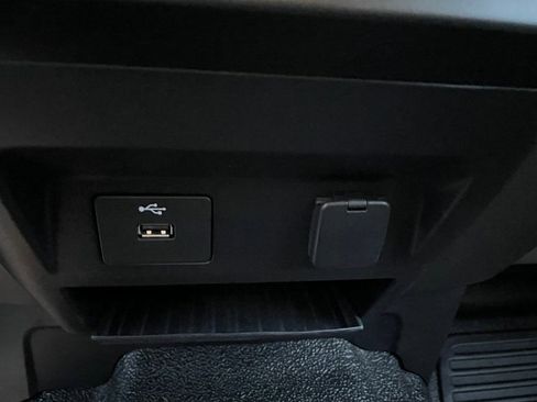 Used 2020 Ford F250 XL w/ Power Equipment Group image 24