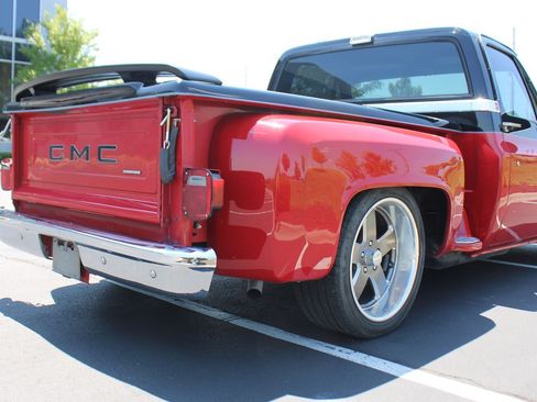 Used 1987 GMC Sierra 1500 2WD Regular Cab image 3