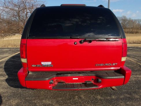 Used 2002 Chevrolet Blazer LS w/ Preferred Equipment Group image 4