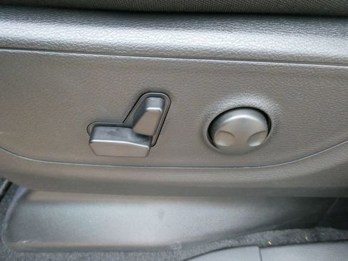 New 2026 RAM 1500 Big Horn w/ Night Edition AWD/4WD image 16