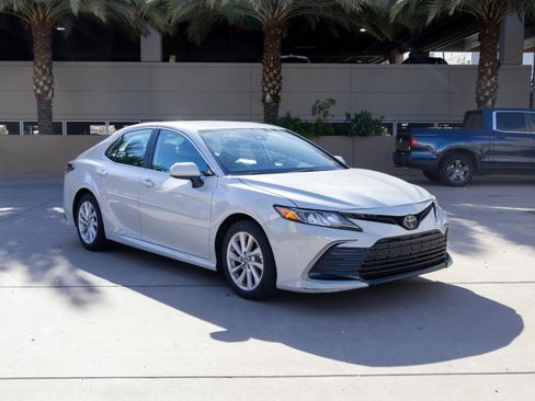 Used 2024 Toyota Camry LE FWD image 1