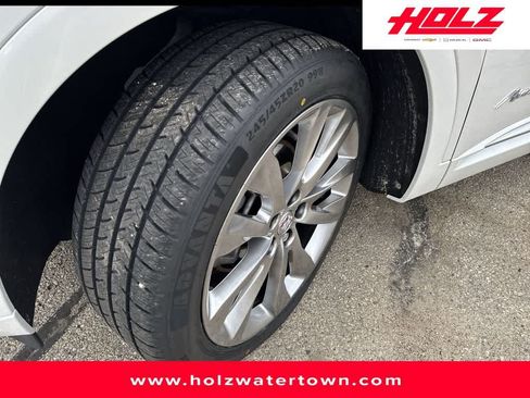 Certified 2023 Buick Envision Avenir AWD/4WD image 2
