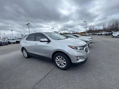Used 2021 Chevrolet Equinox LT image 3