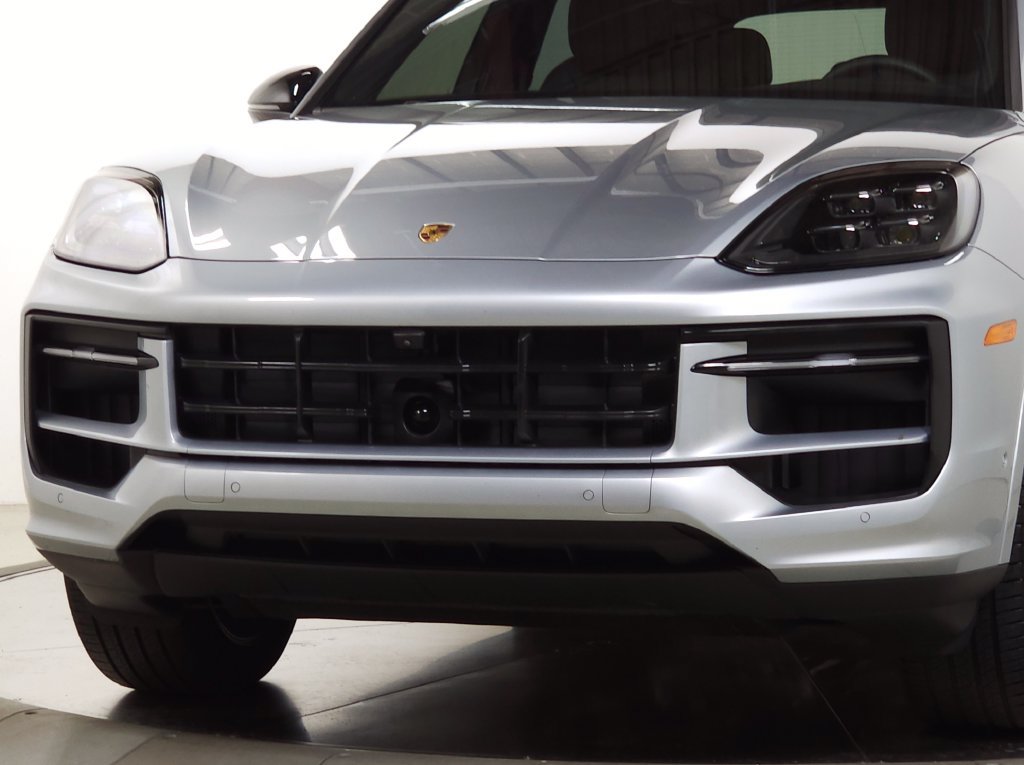 Used 2026 Porsche Cayenne AWD/4WD image 12